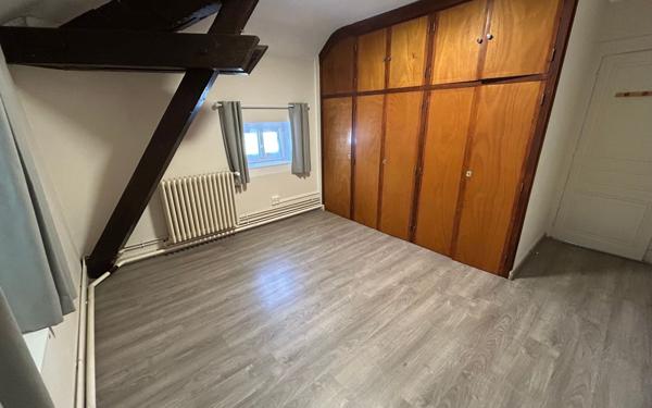 Maison à vendre    11 pièces • 367 m2 Bourg-en-Bresse