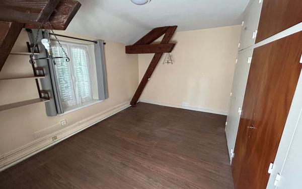 Maison à vendre    11 pièces • 367 m2 Bourg-en-Bresse