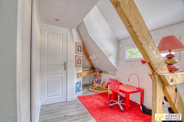 Versailles Butte Montbauron maison 7 pièces 225 m² habitables sur parcelle de 821 m² avec garage 2 voitures €2 250 000 ** - Référence 26610