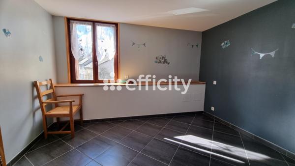 Maison 10 pièces - 198 m² Exclusivité efficity