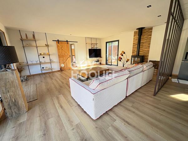 Ensemble de 2 maisons avec piscine en bordure de foret