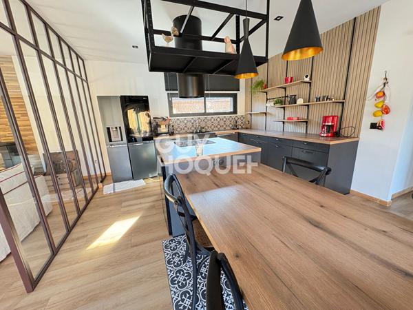 Ensemble de 2 maisons avec piscine en bordure de foret