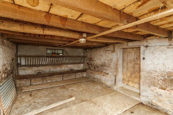 À vendre en exclusivité – Fermette avec nombreuses dépendances et vue dégagée à Saint Agnan 10 min de Digoin (71)