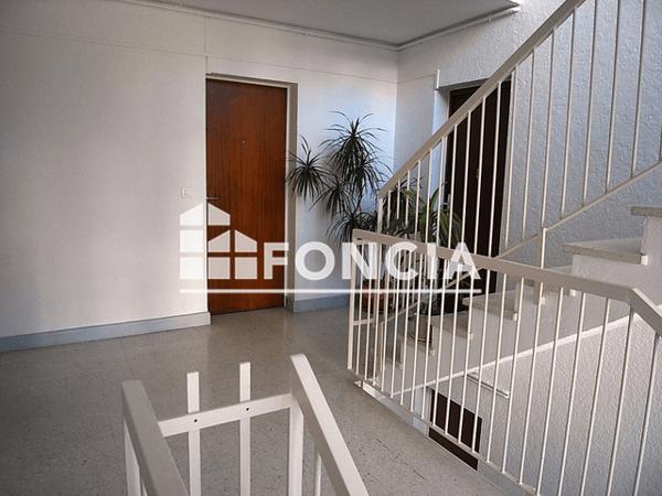 Location Appartement 2 pièces 39.35 m² - 48 RUE DE MONTAURY Nimes 30900