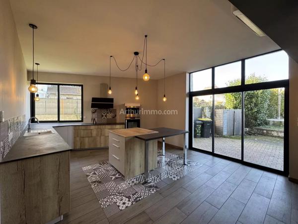 Location Maison 5 pièces 155 m2 à La Bâtie-Montgascon