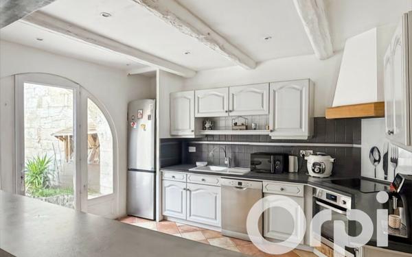 Maison à vendre    5 pièces •  Beaucaire