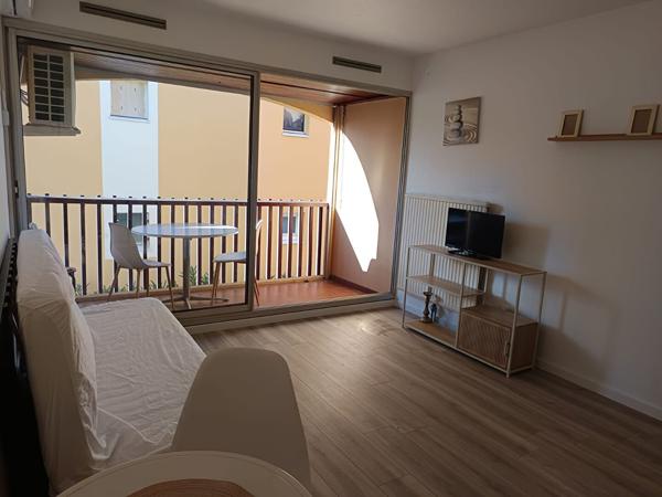 EXCLUSIVITE  STUDIO RENOVE QUARTIER PORT