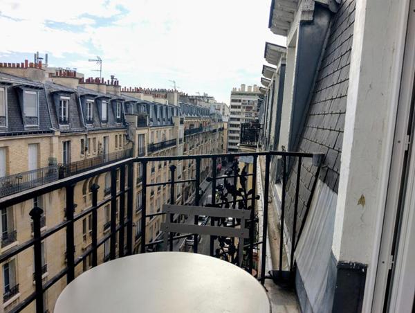 Studio sous les toits à Beaugrenelle