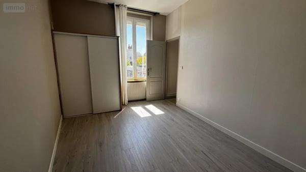 Achat - Immeuble Mûrs-Erigné 49610 153 m 2 271 m 2