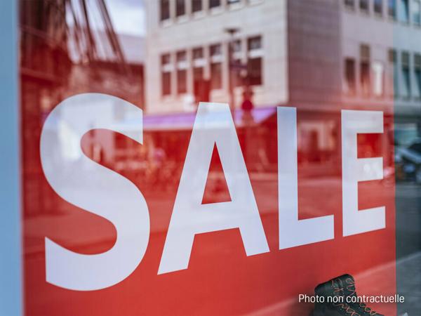 Commerce de 144m² à la vente