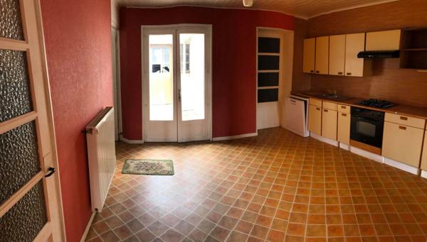 Location Maison80 m² - 5 Pièces - AVESNES LE COMTE (62810)