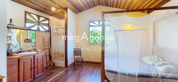 Maison à MATOURY, 97351 - 6 pièces 160m²