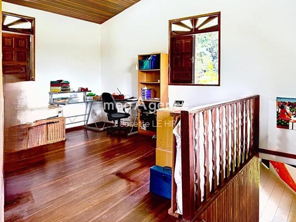 Maison à MATOURY, 97351 - 6 pièces 160m²