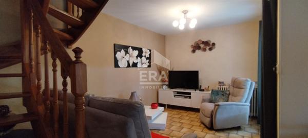 MAISON CONTEMPORAINE SUR SOUS-SOL ET AVEC DEPENDANCES