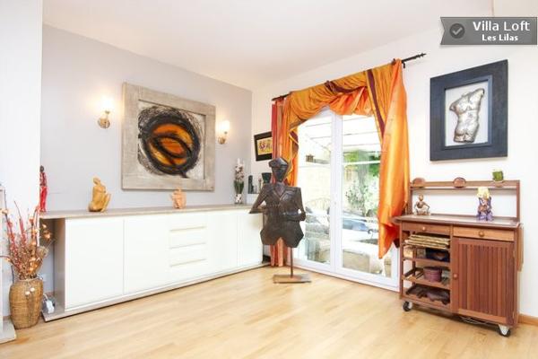 Maison Les Lilas 9 pièce(s) 200 m2 avec jardin et terrasse.