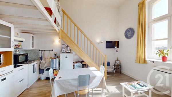 Appartement F2 à vendre  2 pièces - 31,98 m 2   LE CROISIC  - 44