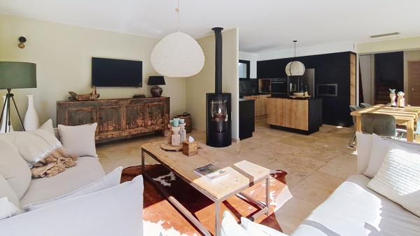 EXCLUSIVITE. A vendre, magnifique villa contemporaine avec piscine à Saint-Siffret