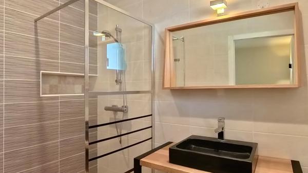 EXCLUSIVITE. A vendre, magnifique villa contemporaine avec piscine à Saint-Siffret