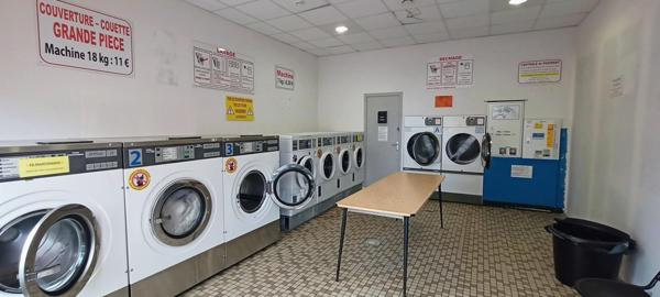 Projet immobilier au potentiel remarquable, . local commercial loué à l'année. Gros potentiel d'aide mobilisable