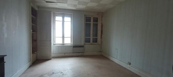 Projet immobilier au potentiel remarquable, . local commercial loué à l'année. Gros potentiel d'aide mobilisable