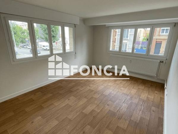 Location Appartement 3 pièces 79.4 m² - 128 AVENUE CHARLES BOUTET Charleville-mezieres 08000