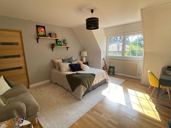Maison Cernay 6 pièce(s) 166 m² - 4 chambres - piscine - 30 ares 57