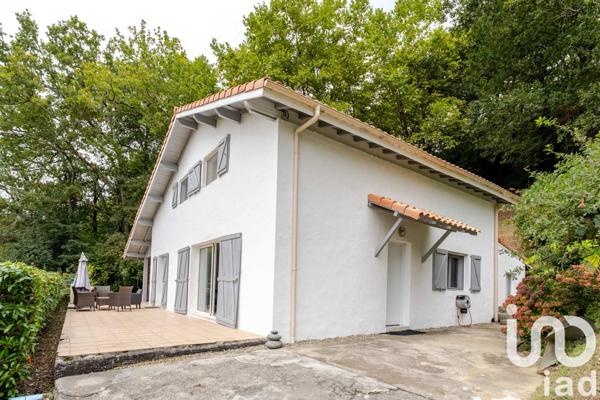 Maison à vendre 5 pièces 150 m² Saint-Martin-de-Seignanx