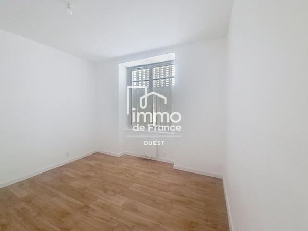 Appartement Evron 2 pièce(s)