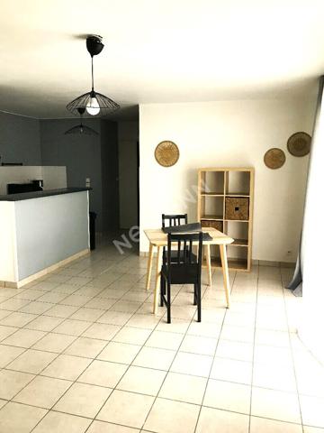 T2 MEUBLE AVEC BALCON - SECTEUR ST REMI