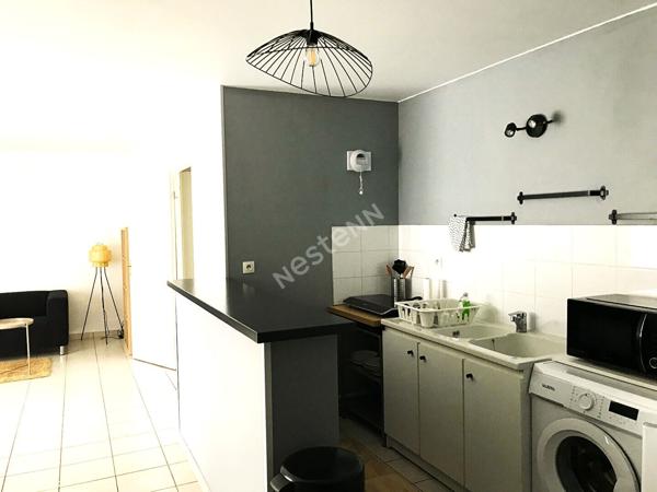T2 MEUBLE AVEC BALCON - SECTEUR ST REMI