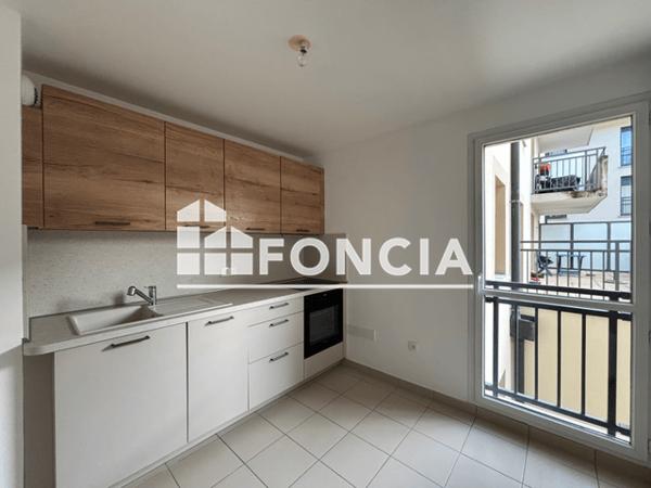 Location Appartement 2 pièces 59.16 m² - 50 AVENUE DE CHAMPAGNE Epernay 51200
