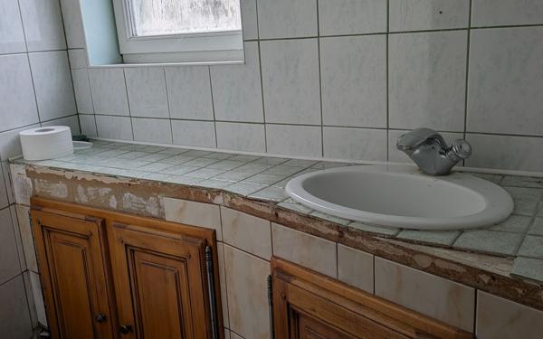 Maison à vendre    3 pièces • 180 m2 Saint-Quentin