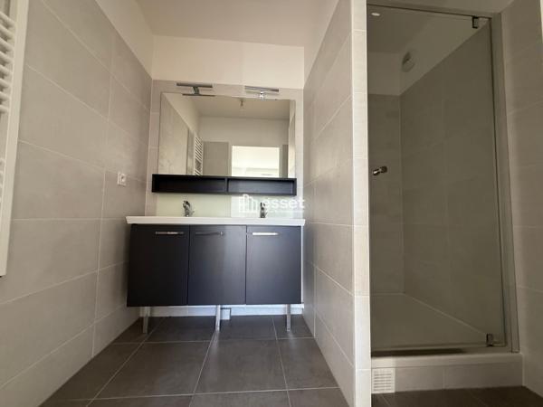 Location Appartement 5 pièces 132.3 m² - Viroflay 78220
