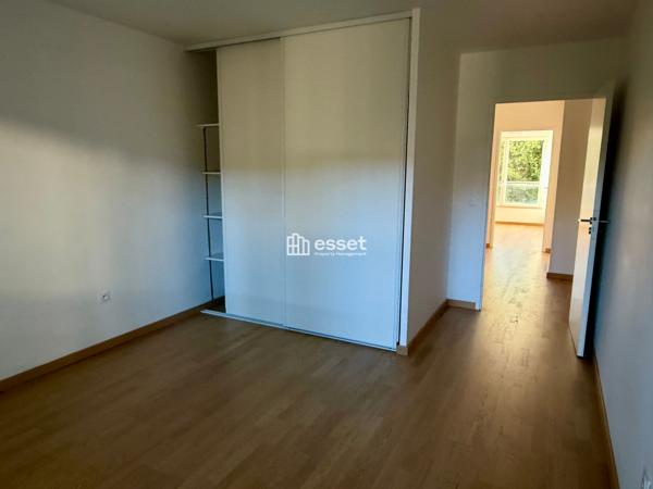 Location Appartement 5 pièces 132.3 m² - Viroflay 78220