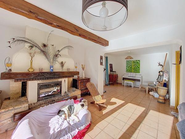 Carnoules (83660) Villa avec terrasse 8 pièces à vendre à Carnoules (83)
