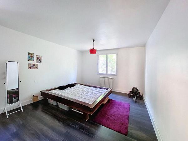 Carnoules (83660) Villa avec terrasse 8 pièces à vendre à Carnoules (83)