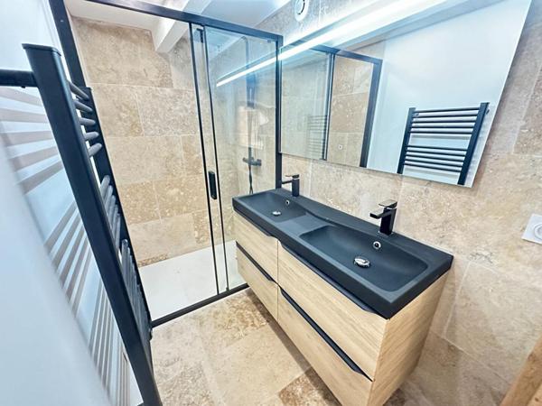 EXCLUSIVITÉ  Appartement T3 rénové au coeur de Salon-de-Provence