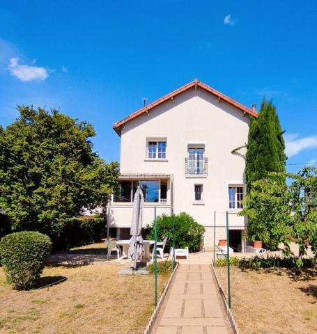 Maison 7 pièces 133 m2  avec jardin