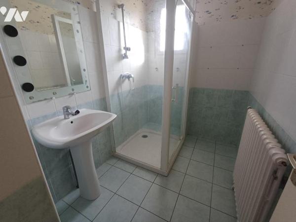 MAISON - 4 chambres (possibilité 5)