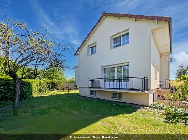 Maison à SAINTE-GENEVIEVE-DES-BOIS, 91700 - 5 pièces 134m²