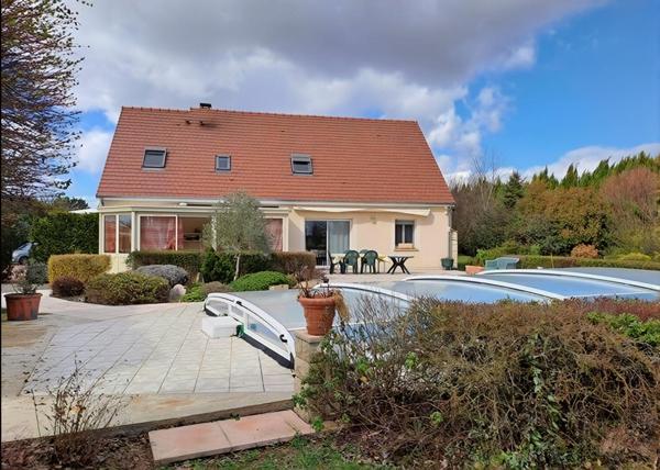 Maison Arcay 173m2  avec véranda