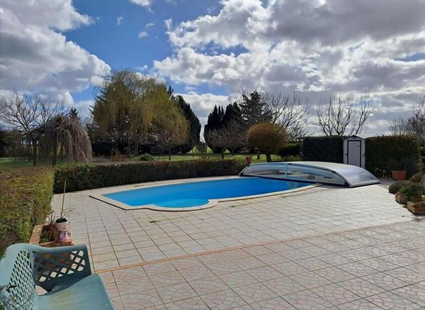 Maison Arcay 173m2  avec véranda