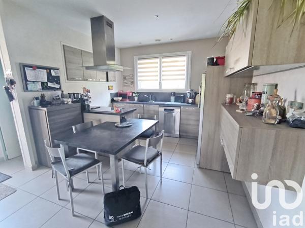 House for sale 5 rooms 114 m² Pouzauges