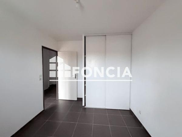 Location Appartement 2 pièces 41.9 m² - RESIDENCE ACAJOU 25 RUE DE LA POINSARDE Sorgues 84700