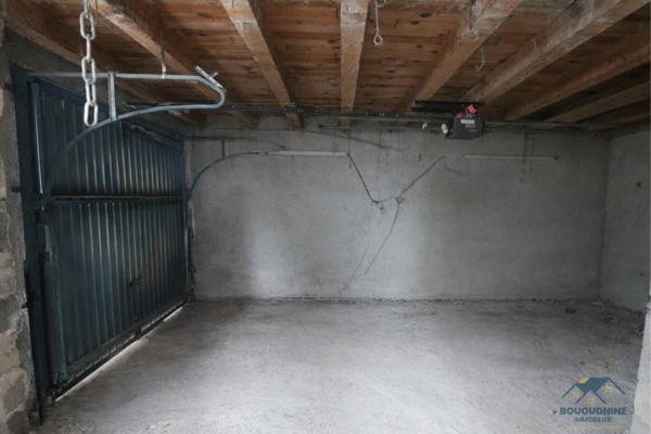 Charmante maison individuelle en pierre avec grand terrain !