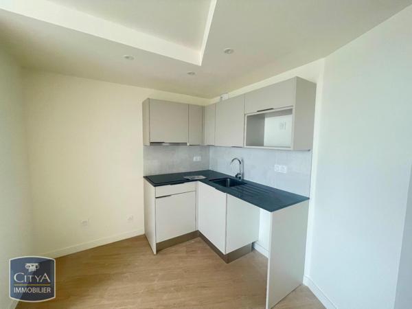 Appartement à louer 3 pièces 58.07m² Tours (37000)