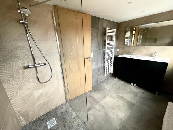 Maison 6 pièce(s) 4 chambre(s) 150 m²