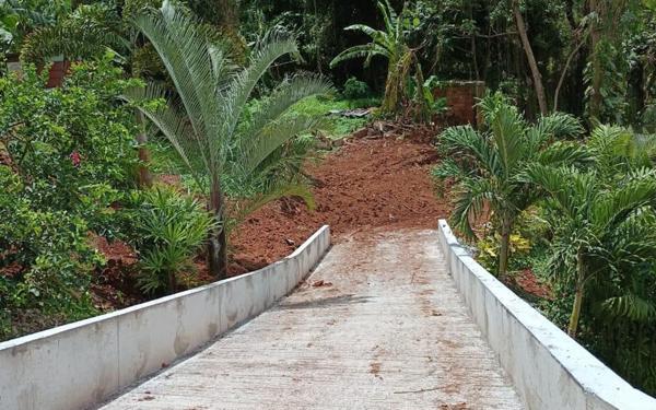 Terrain à vendre    Le Robert