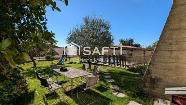 Entre Jonzac et Barbezieux, ancienne grange réhabilitée en habitation familiale + longère à finir de restaurer