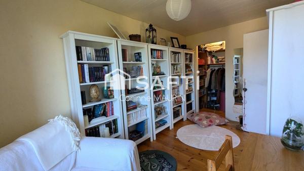 Entre Jonzac et Barbezieux, ancienne grange réhabilitée en habitation familiale + longère à finir de restaurer